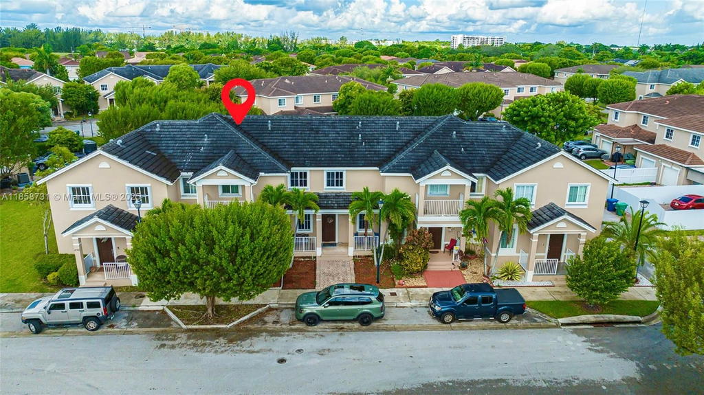 Real estate property located at 27356 142nd Ct, Miami-dade, Mandarin Lakes, Homestead, FL