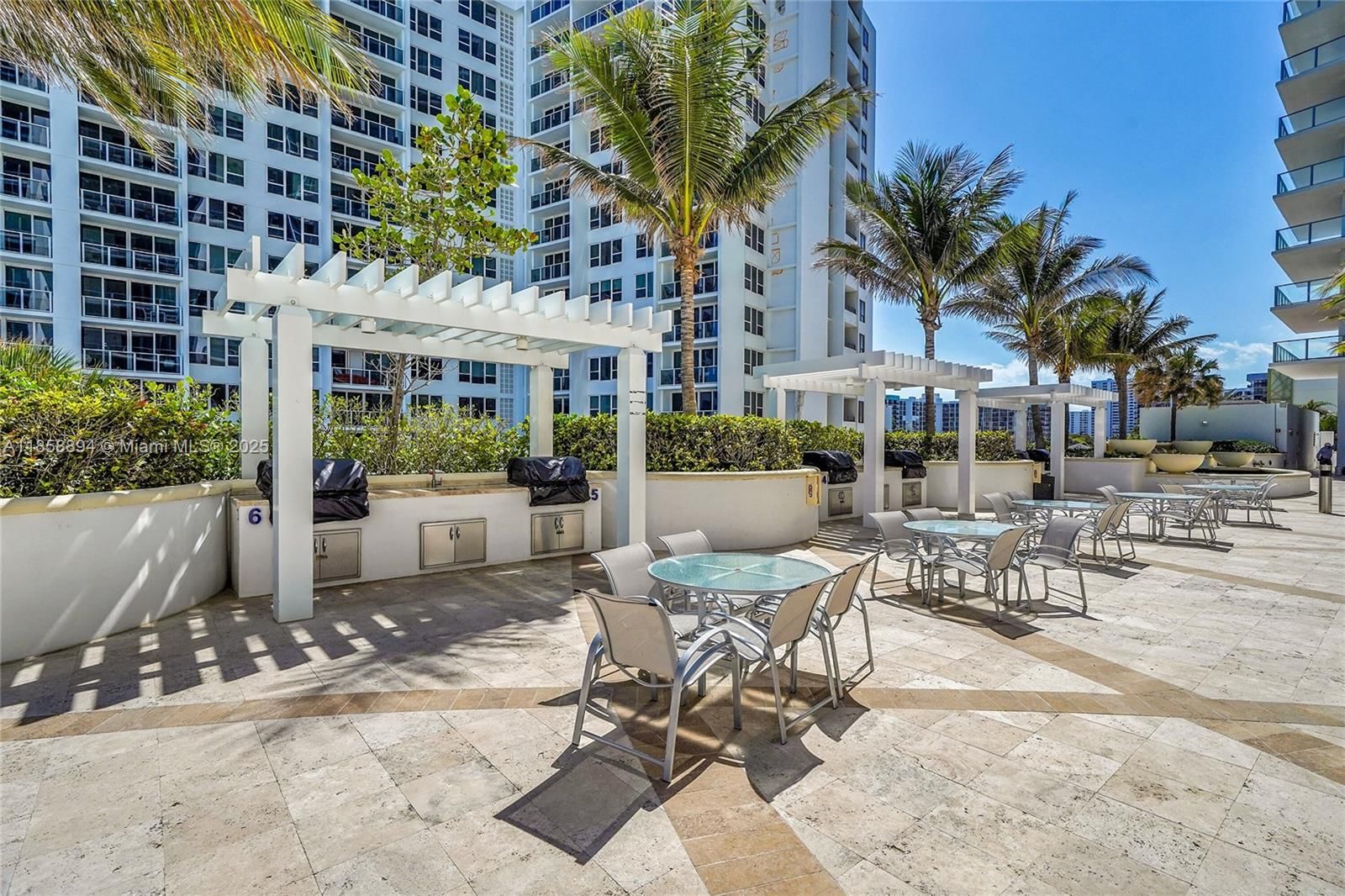 Real estate property located at 3101 Ocean Dr #701, Broward, Ocean Palms Condo, Hollywood, FL