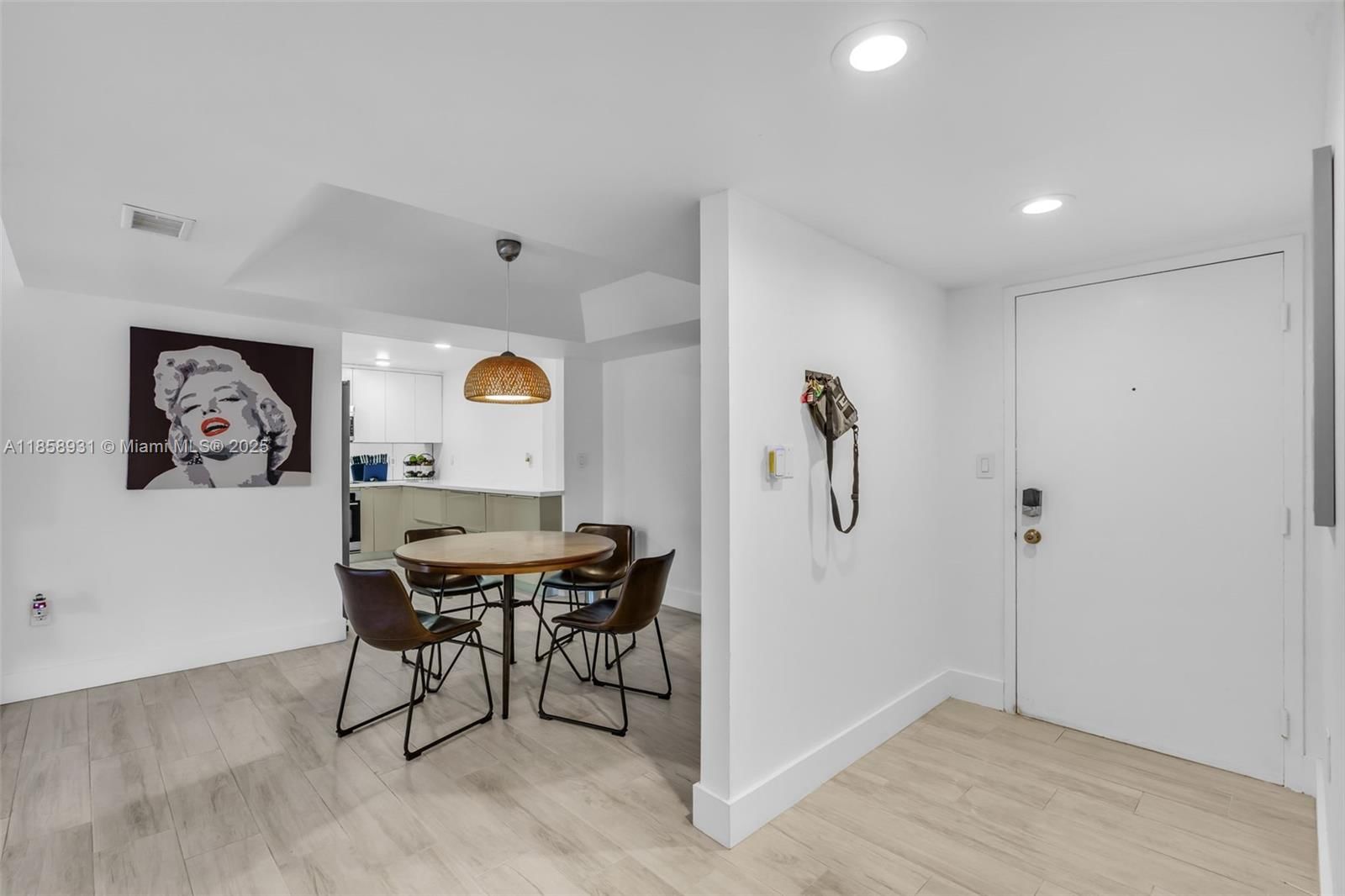 Real estate property located at 9735 52nd St #223, Miami-dade, Doral Oaks Condo #1, Doral, FL