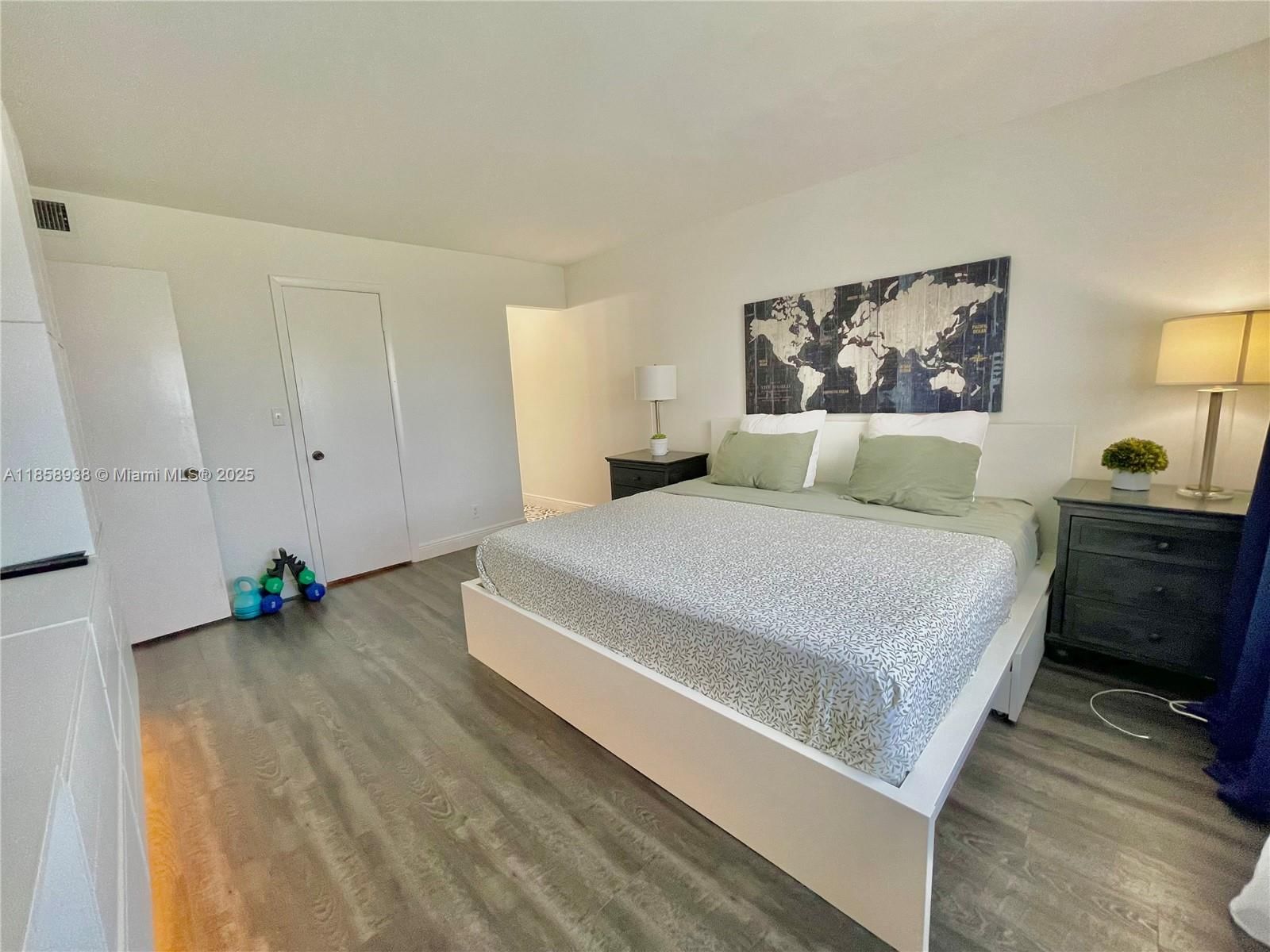 Real estate property located at 9355 8th St #416, Palm Beach, Isle Of Sandalfoot Condo, Boca Raton, FL