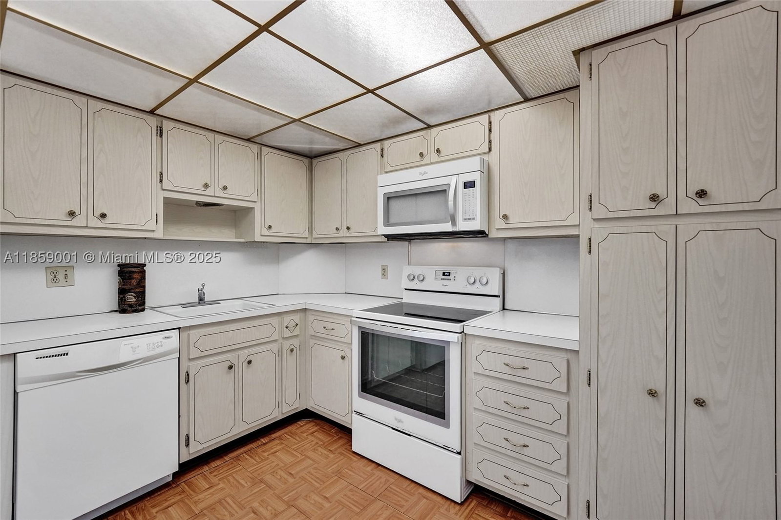 Real estate property located at 1965 Ocean Dr #7K, Broward, Hemispheres Condo, Hallandale Beach, FL