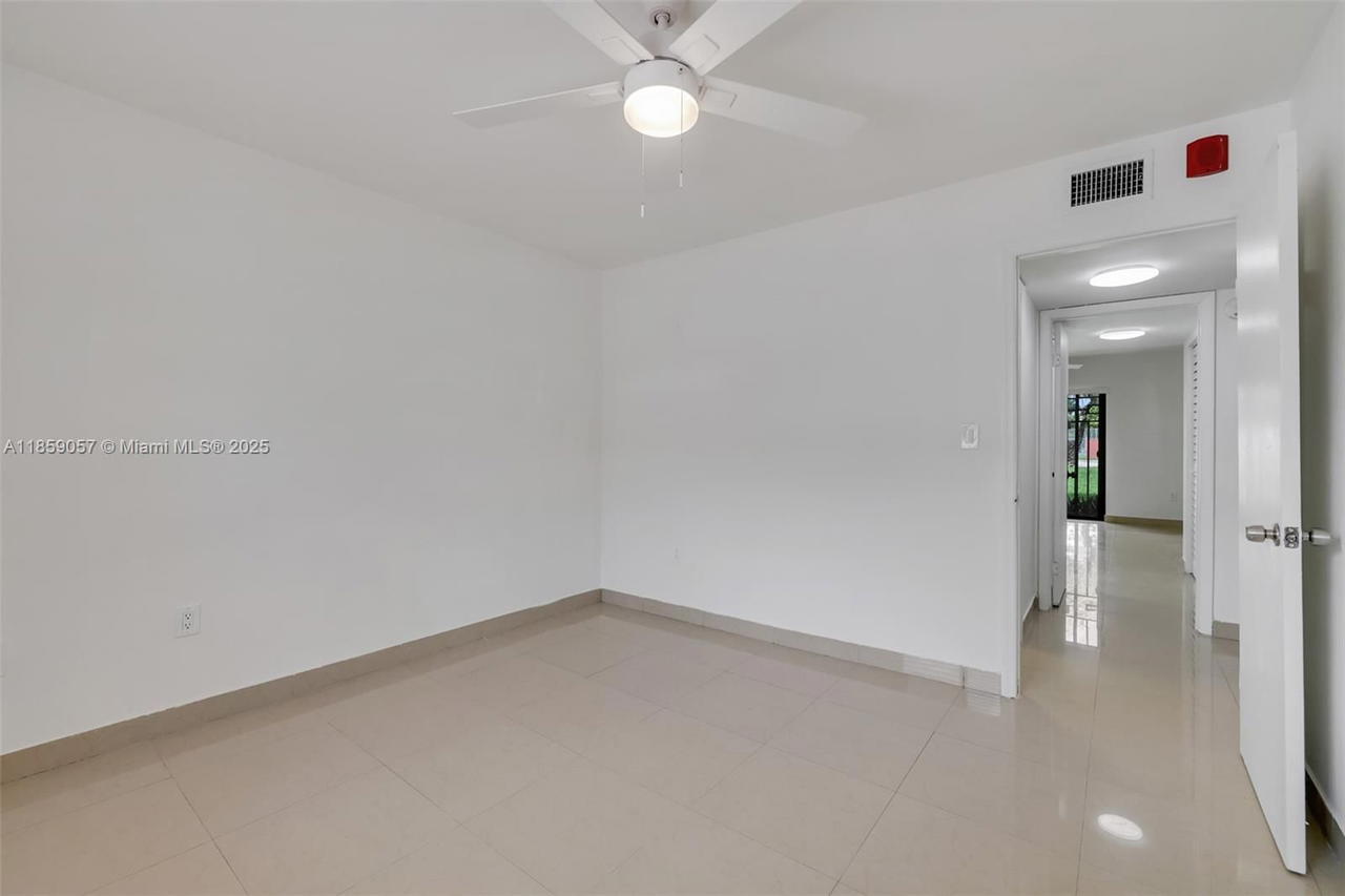 Real estate property located at 1001 105th Ave #103, Miami-dade, Tamiami Village Condo, Miami, FL