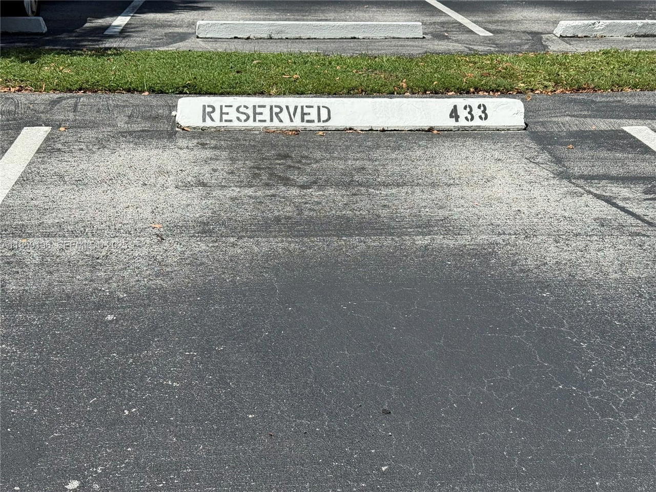 Real estate property located at 800 Parkview Dr #405, Broward, Oceanview Park Condo, Hallandale Beach, FL