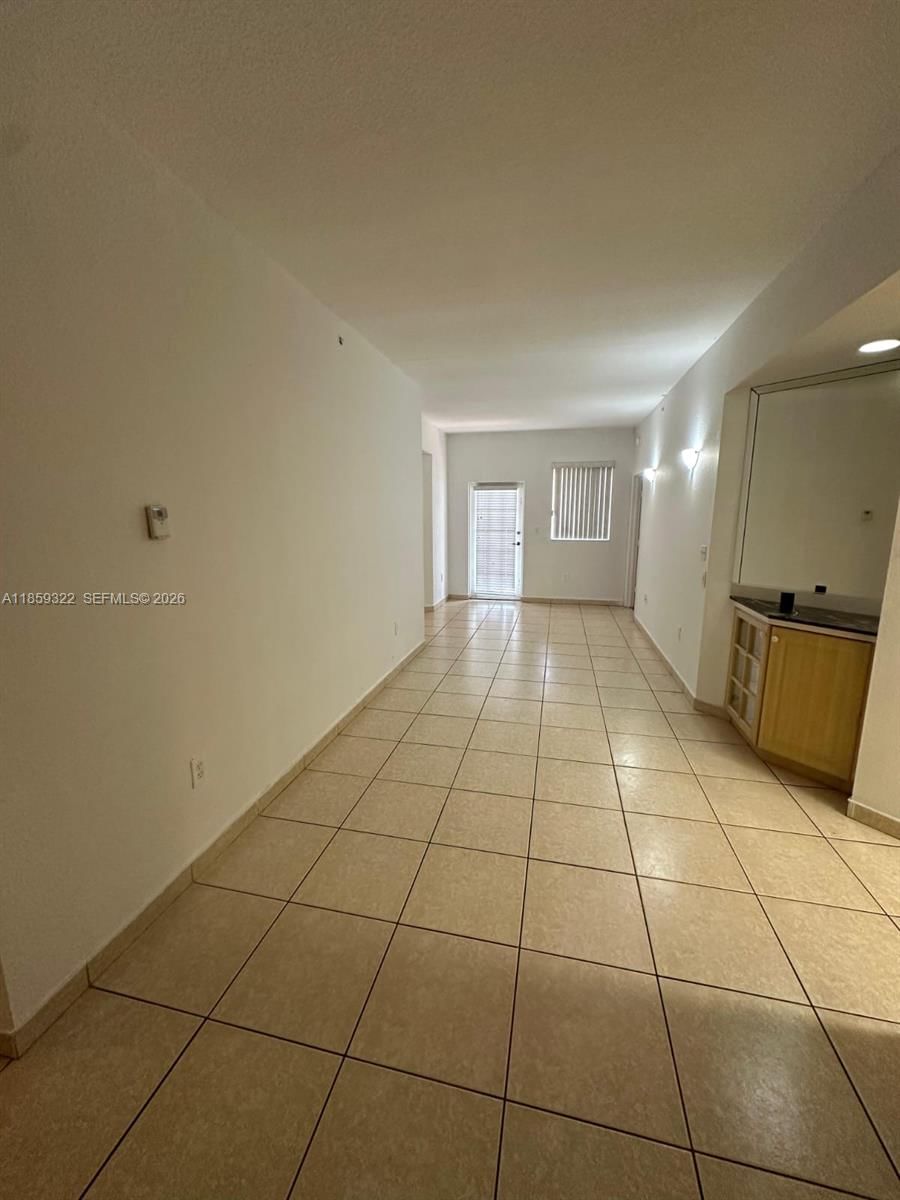 Real estate property located at 17415 75th Pl #103, Miami-dade, Poinciana Lakes Villas Co, Hialeah, FL