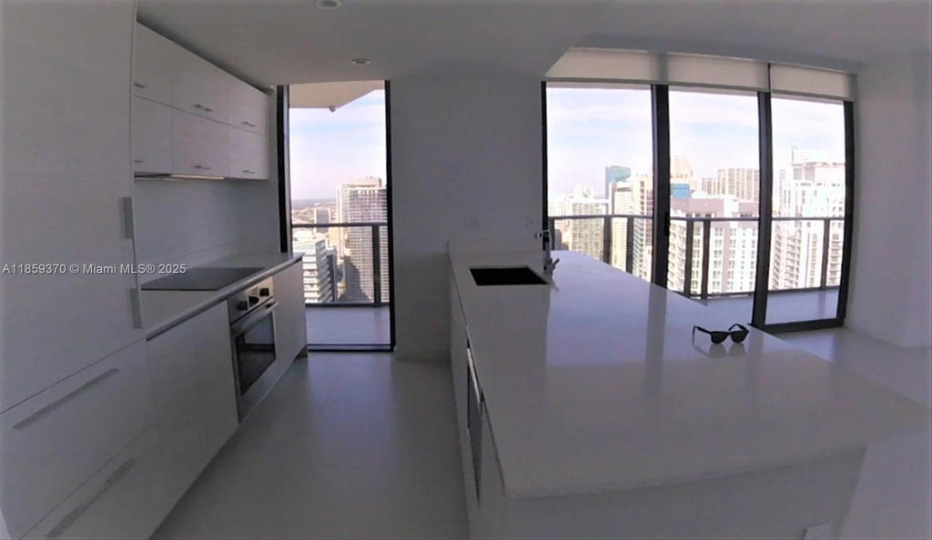 Real estate property located at 1300 Miami Ave #4601, Miami-dade, 1300 S Miami Avenue Condo, Miami, FL