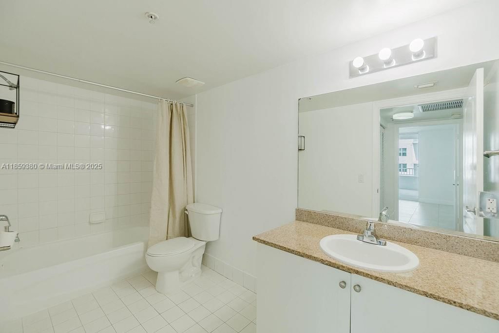 Real estate property located at 60 37th Ave #405, Miami-dade, Douglas Place Condo, Miami, FL