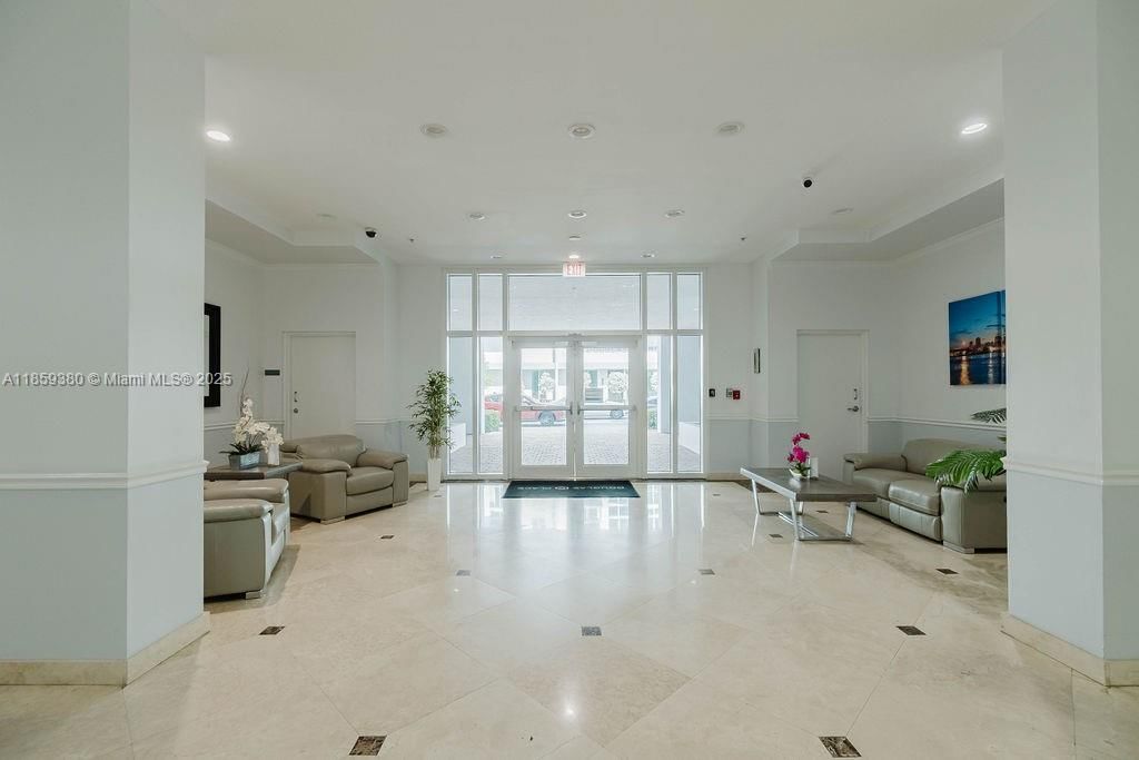 Real estate property located at 60 37th Ave #405, Miami-dade, Douglas Place Condo, Miami, FL