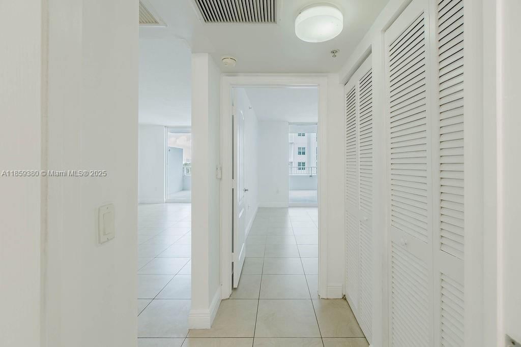 Real estate property located at 60 37th Ave #405, Miami-dade, Douglas Place Condo, Miami, FL