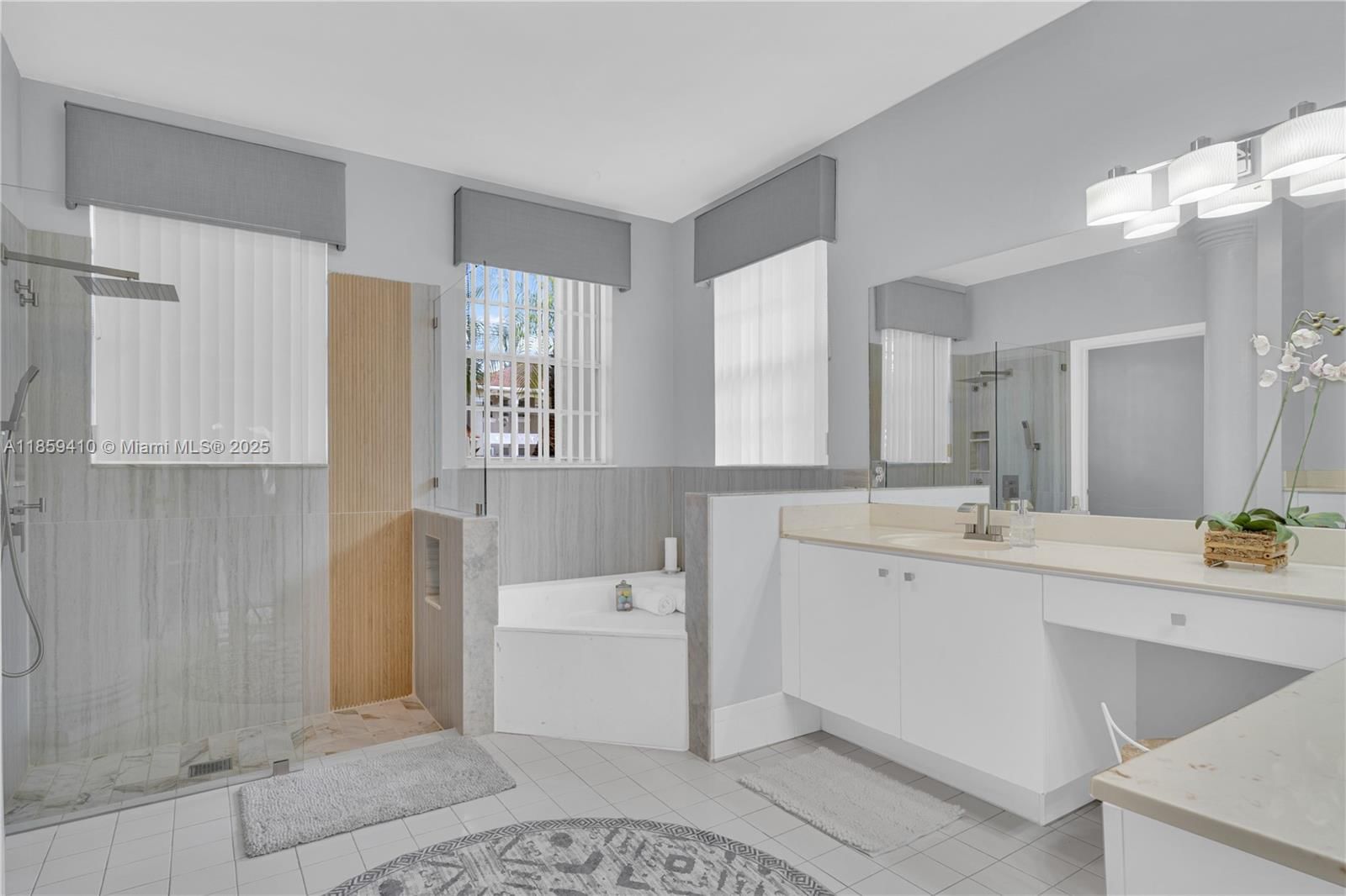 Real estate property located at 322 184th Way, Broward, Twin Acres, Pembroke Pines, FL
