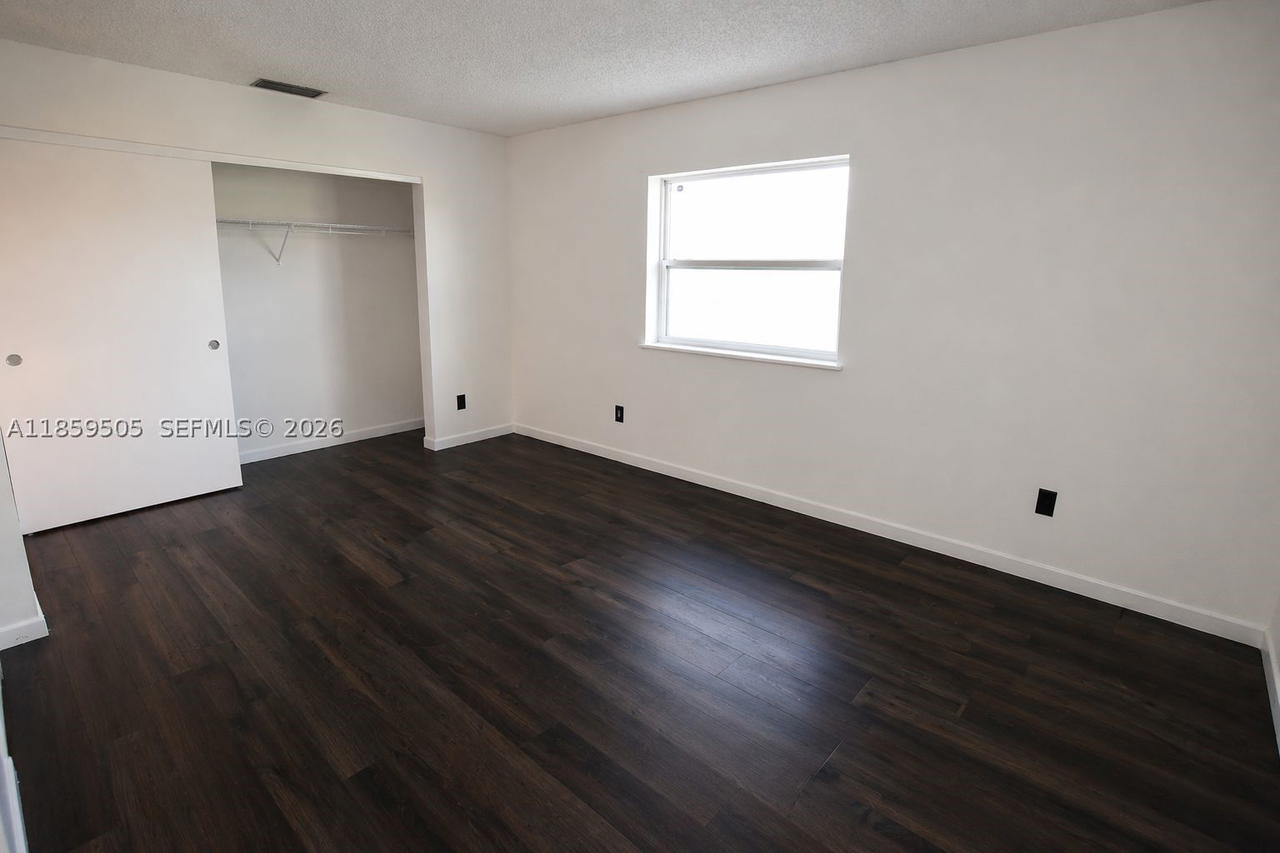 Real estate property located at 7501 Kimberly Blvd #104, Broward, Cross Briar I Condo, North Lauderdale, FL
