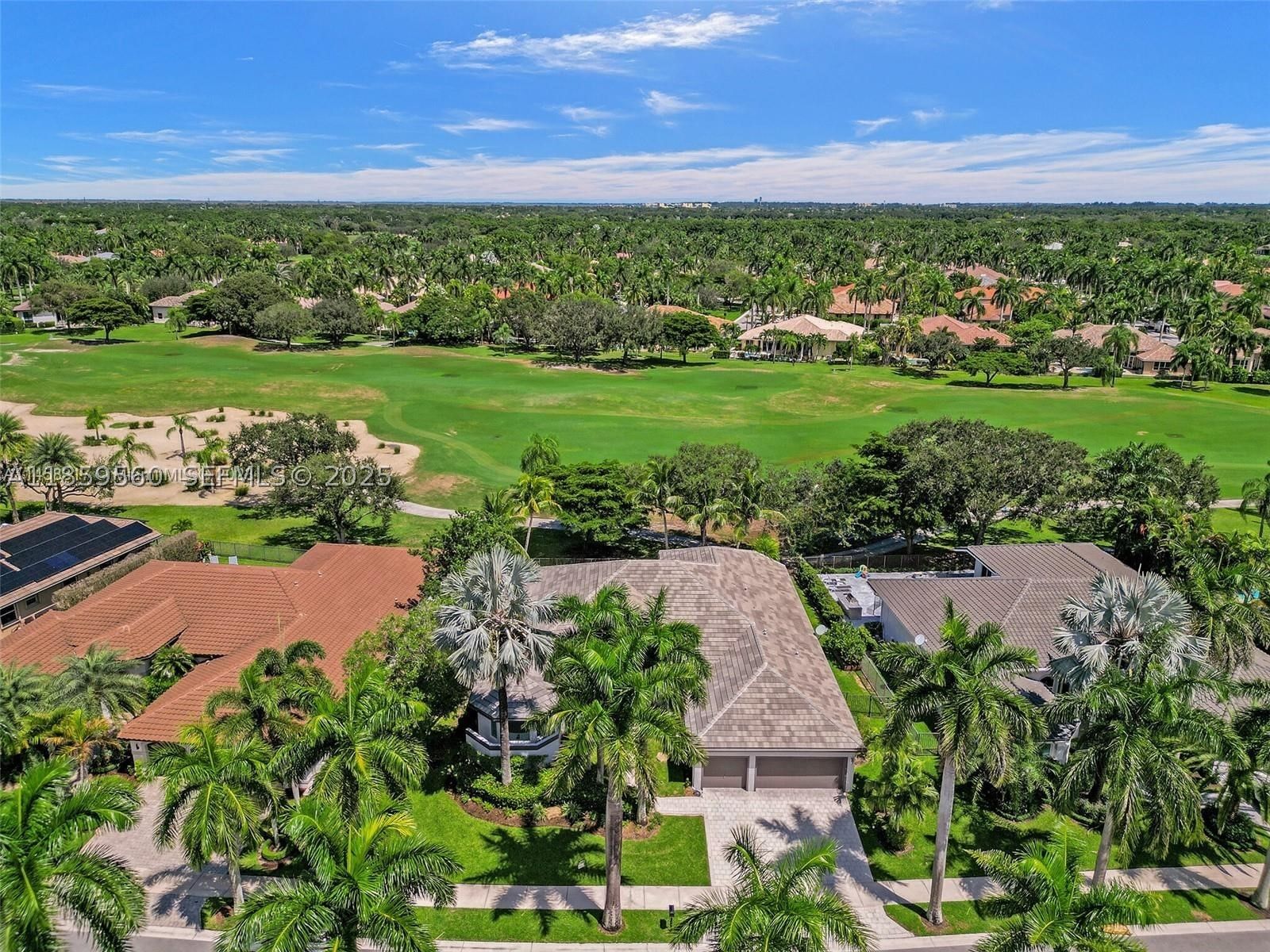 Real estate property located at 2523 Montclaire Cir, Broward, Weston Hills, Weston, FL