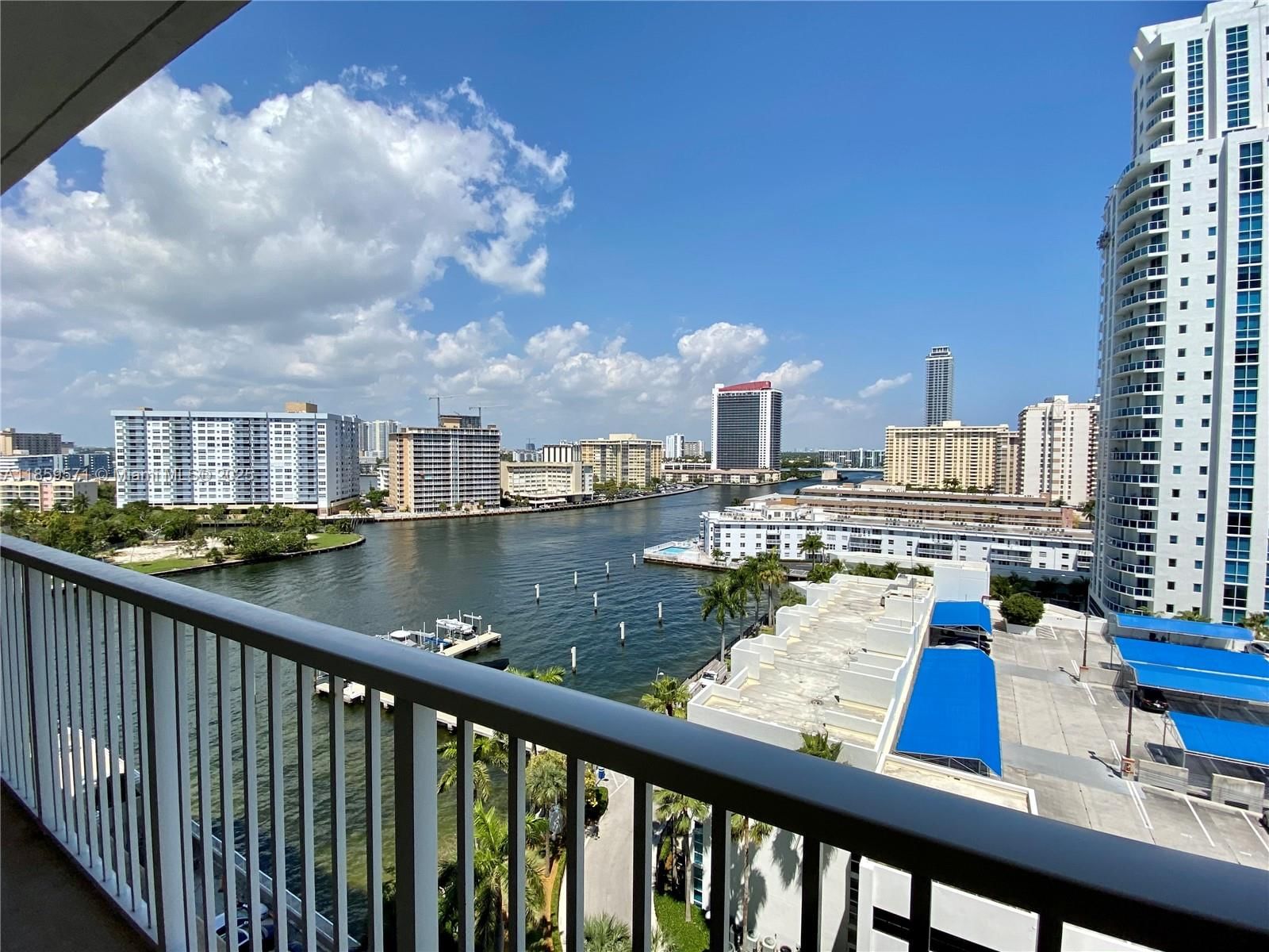 Real estate property located at 1965 Ocean Dr #10H, Broward, Hemispheres Condo, Hallandale Beach, FL