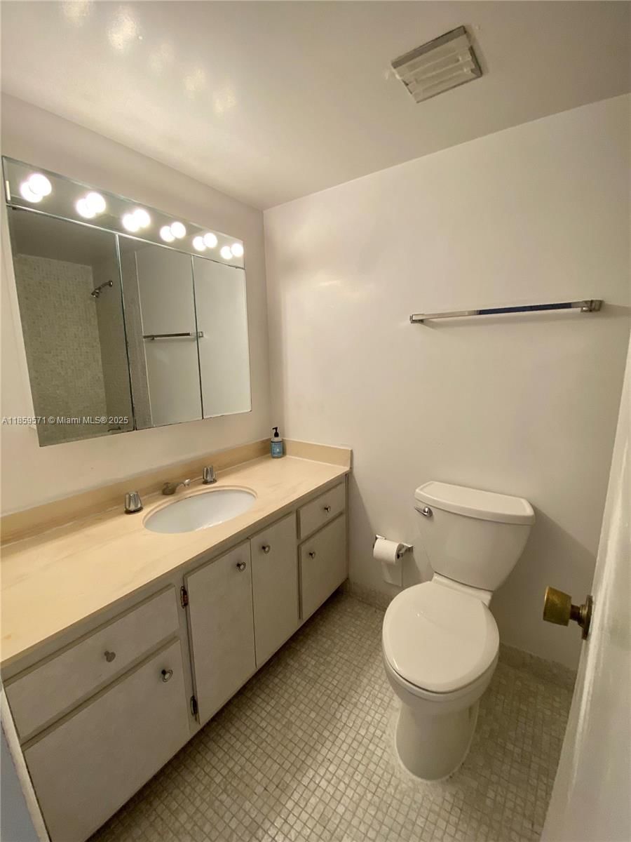 Real estate property located at 1965 Ocean Dr #10H, Broward, Hemispheres Condo, Hallandale Beach, FL