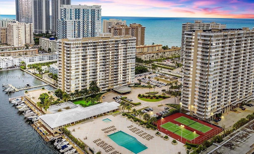 Real estate property located at 1965 Ocean Dr #10H, Broward, Hemispheres Condo, Hallandale Beach, FL