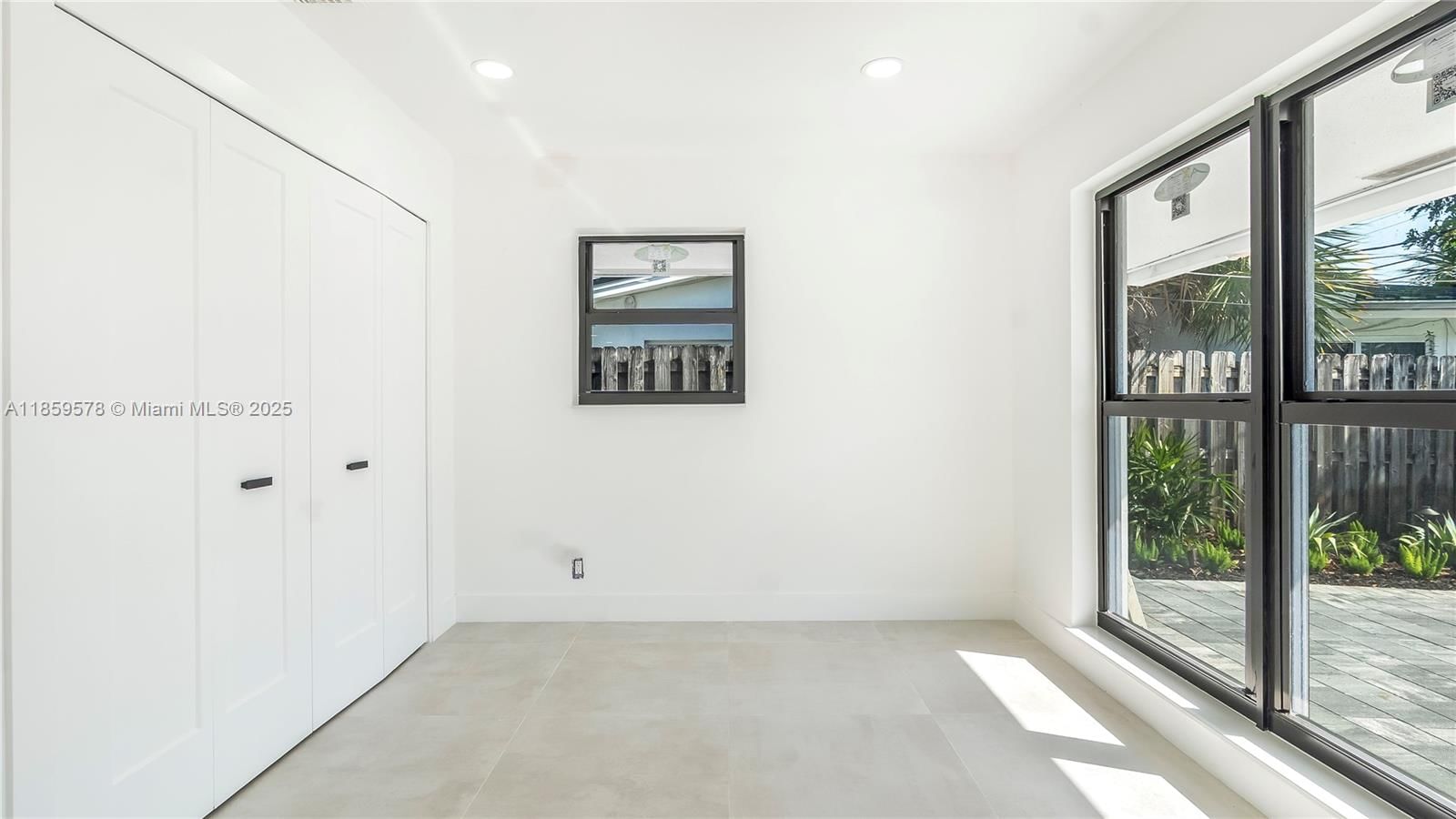 Real estate property located at 2417 18th Ave, Broward, Middle River Manor, Wilton Manors, FL