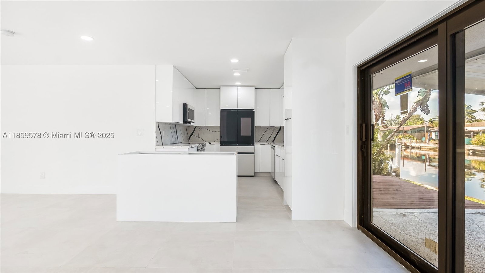 Real estate property located at 2417 18th Ave, Broward, Middle River Manor, Wilton Manors, FL