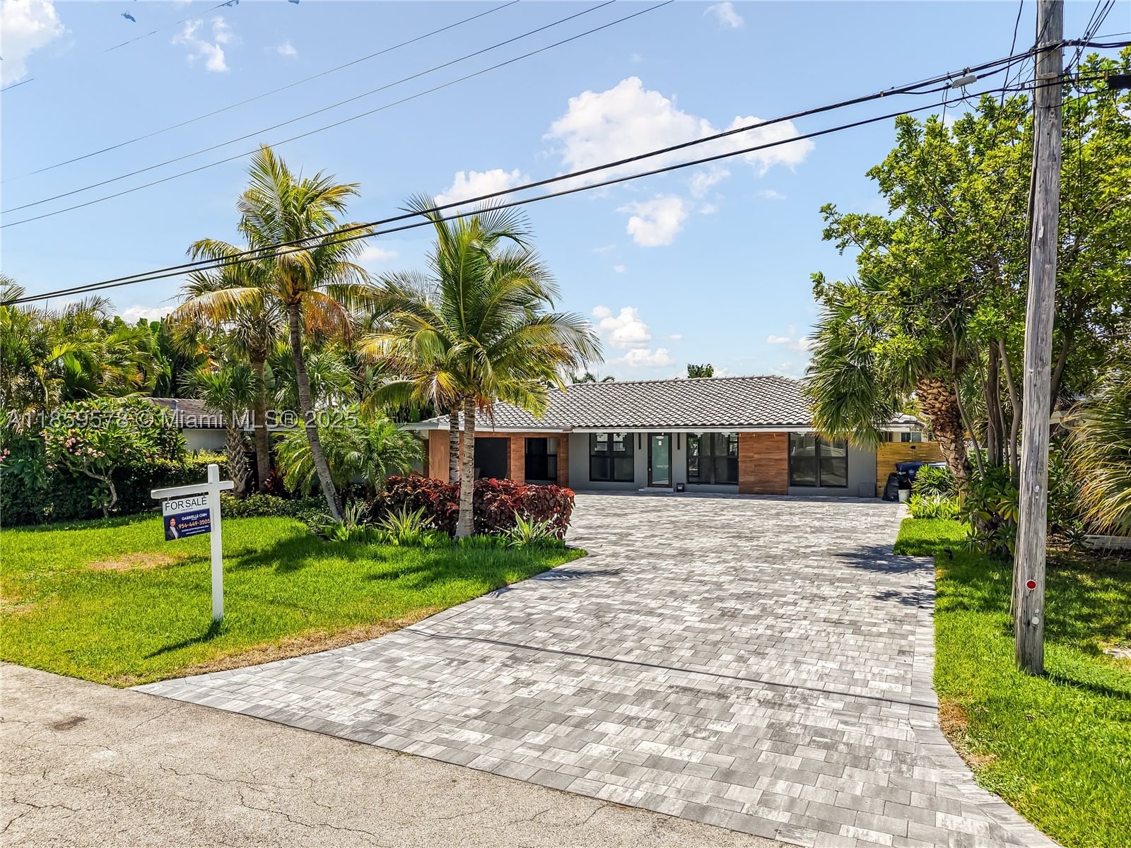 Real estate property located at 2417 18th Ave, Broward, Middle River Manor, Wilton Manors, FL