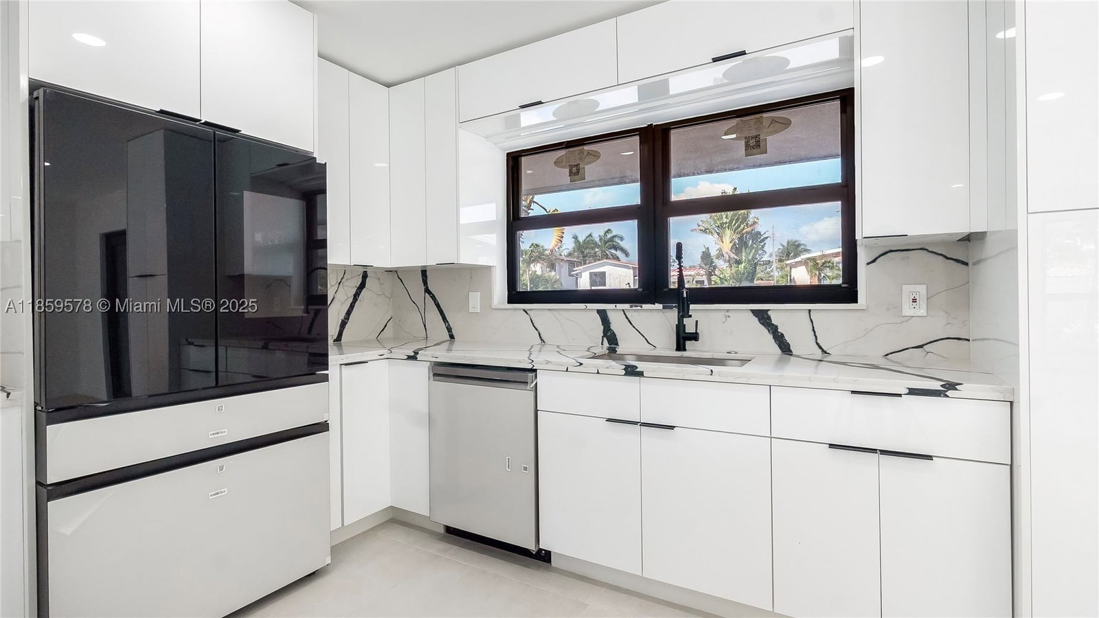 Real estate property located at 2417 18th Ave, Broward, Middle River Manor, Wilton Manors, FL