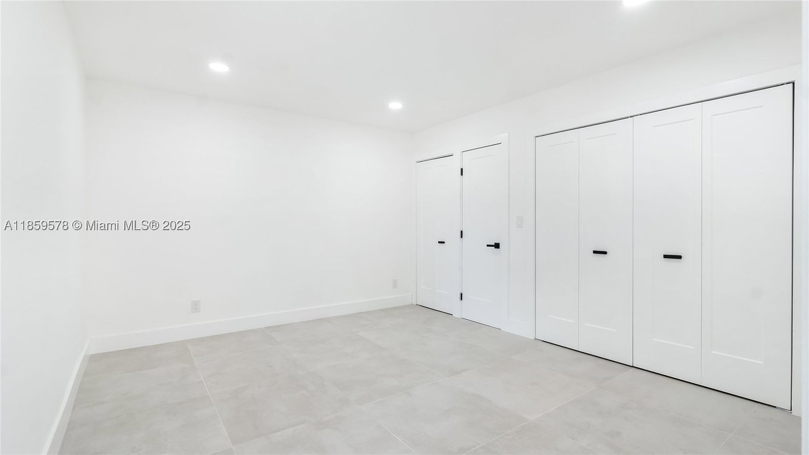 Real estate property located at 2417 18th Ave, Broward, Middle River Manor, Wilton Manors, FL