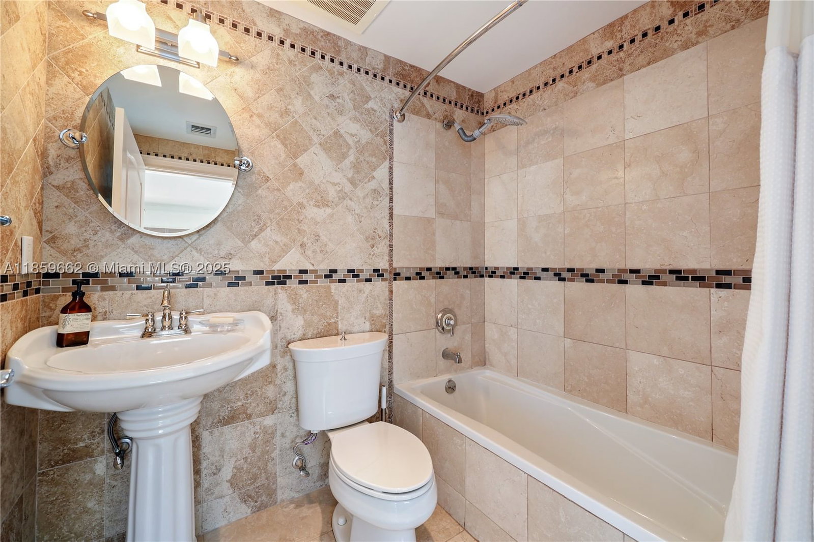 Real estate property located at 110 Hendricks Isle #13, Broward, Terraces Of The Isle Cond, Fort Lauderdale, FL