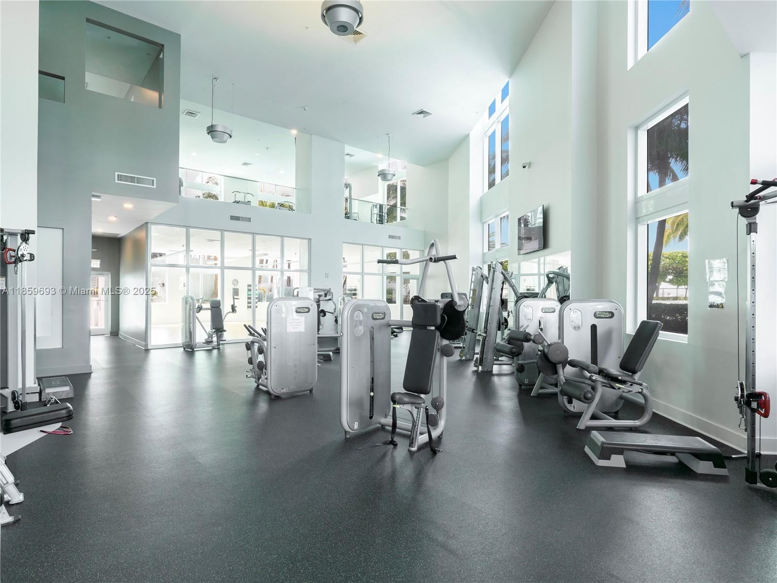 Real estate property located at 1900 Bayshore Dr #3712, Miami-dade, Quantum On The Bay Condo, Miami, FL