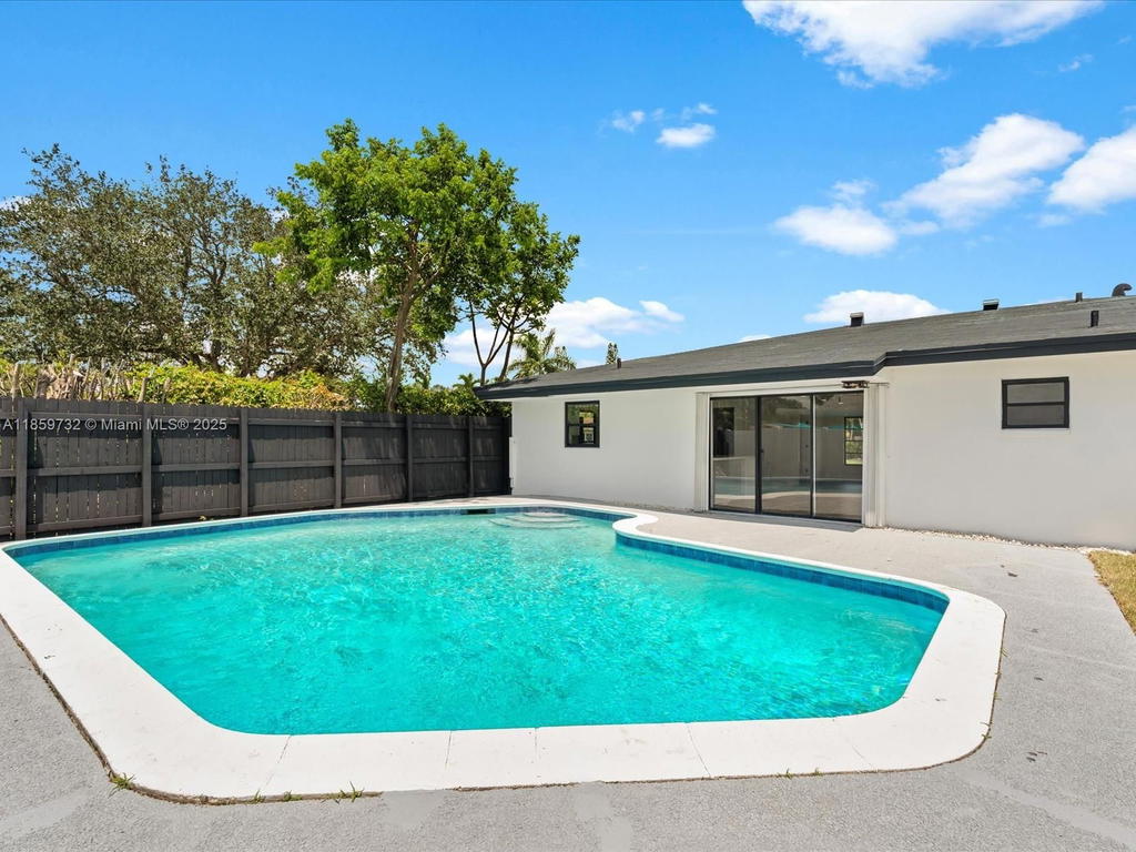Real estate property located at 3170 69th St, Broward, Palm Aire Village 2nd Sec, Fort Lauderdale, FL