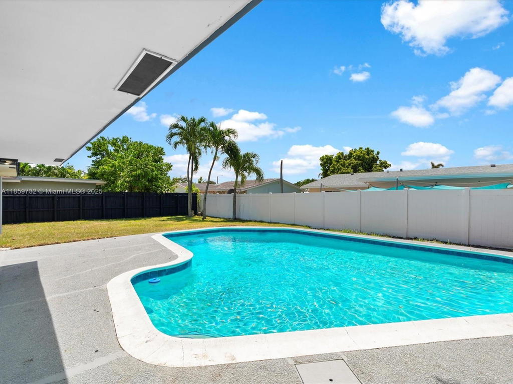 Real estate property located at 3170 69th St, Broward, Palm Aire Village 2nd Sec, Fort Lauderdale, FL