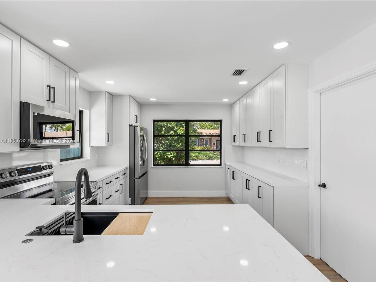 Real estate property located at 3170 69th St, Broward, Palm Aire Village 2nd Sec, Fort Lauderdale, FL