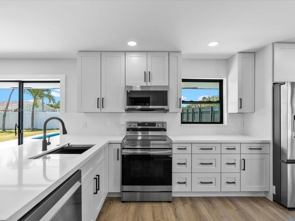 Real estate property located at 3170 69th St, Broward, Palm Aire Village 2nd Sec, Fort Lauderdale, FL