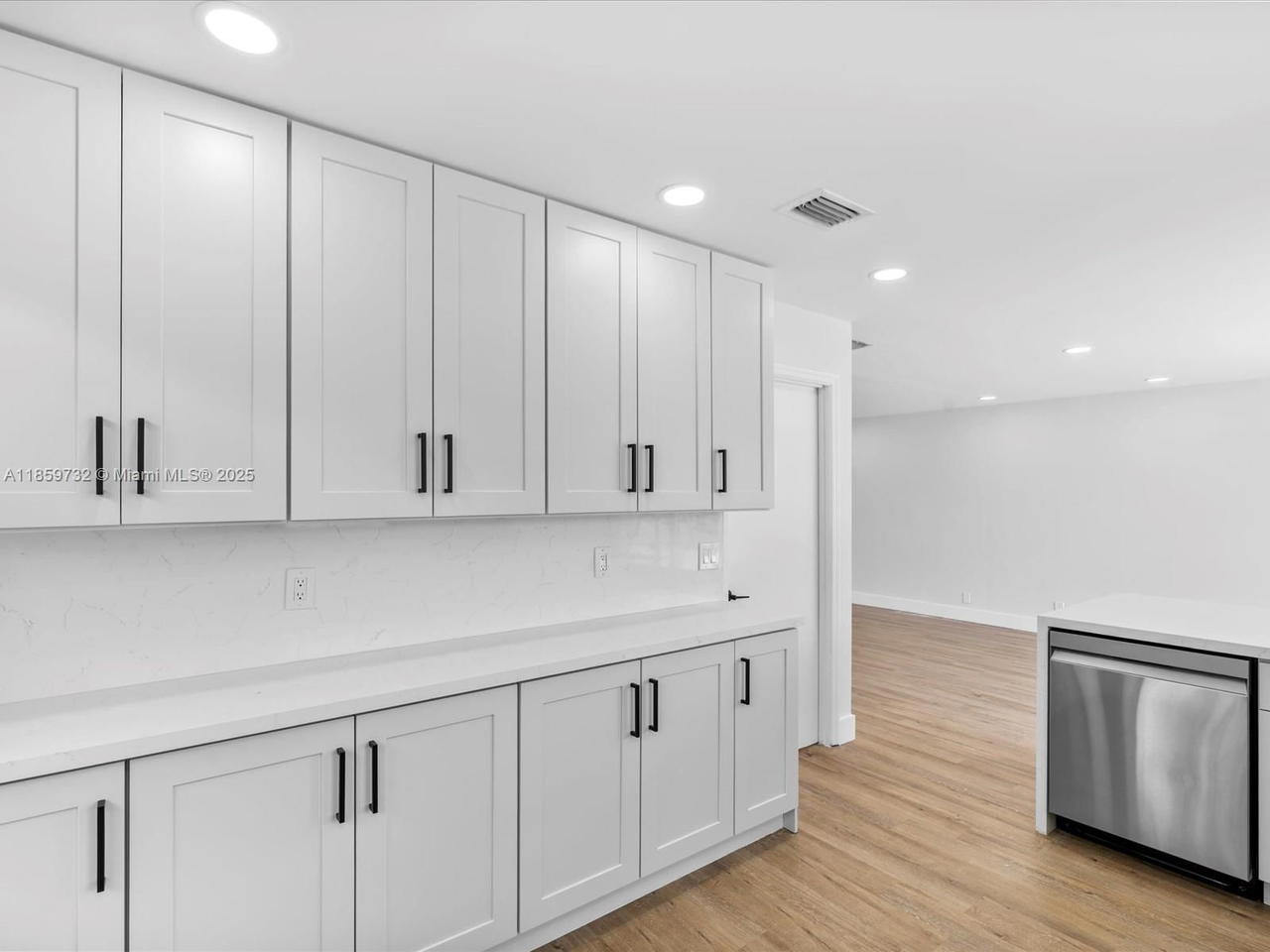 Real estate property located at 3170 69th St, Broward, Palm Aire Village 2nd Sec, Fort Lauderdale, FL
