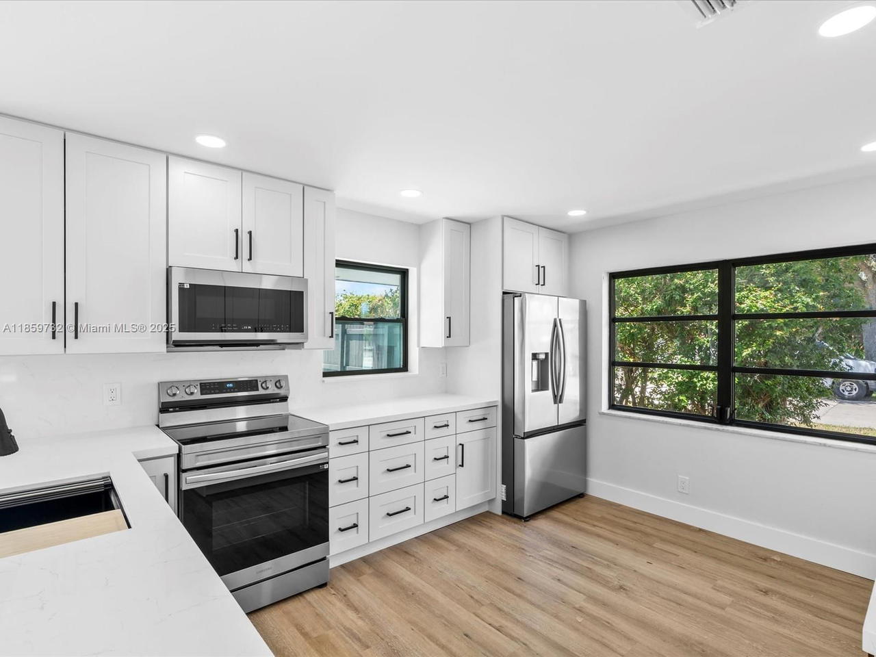 Real estate property located at 3170 69th St, Broward, Palm Aire Village 2nd Sec, Fort Lauderdale, FL