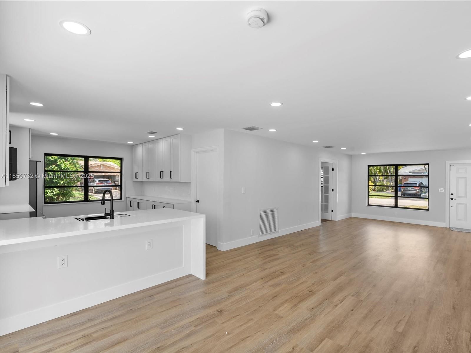 Real estate property located at 3170 69th St, Broward, Palm Aire Village 2nd Sec, Fort Lauderdale, FL