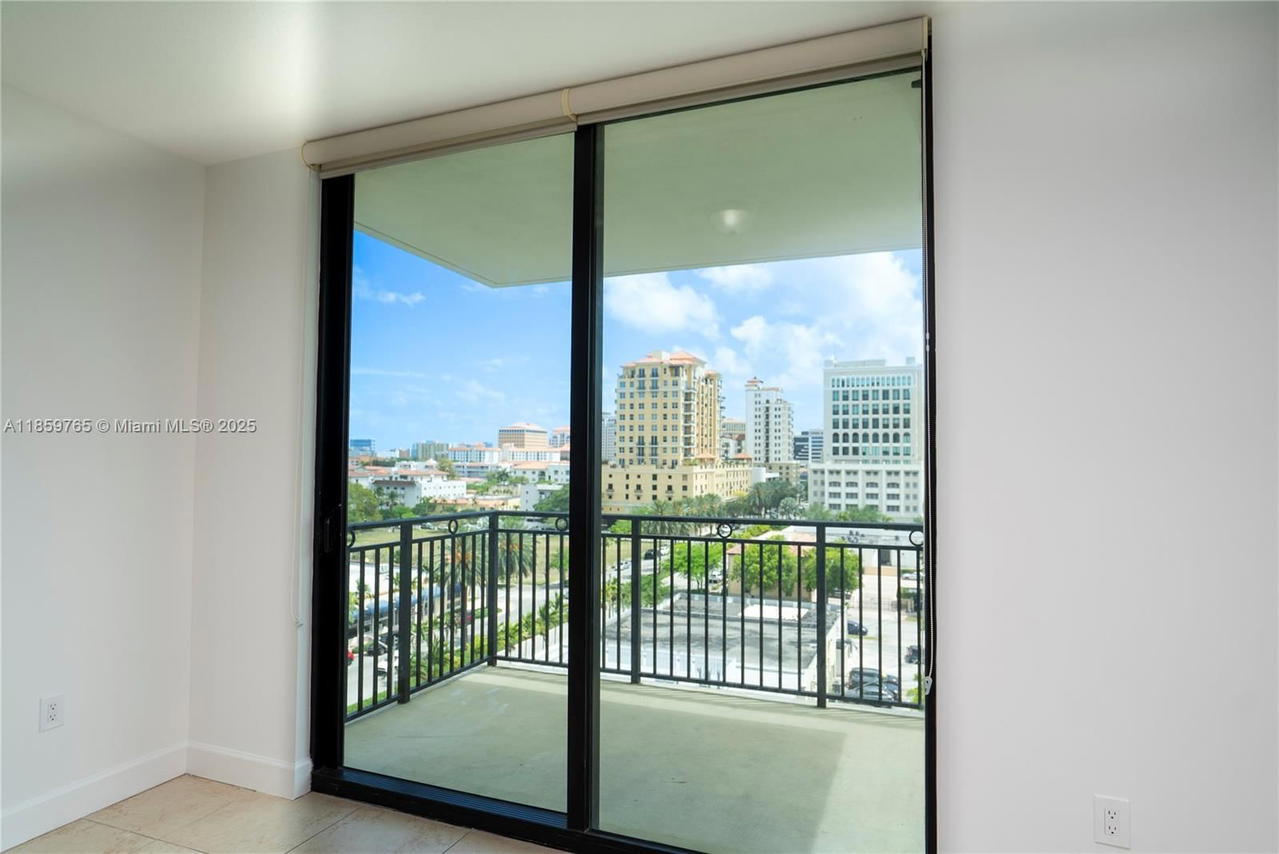 Real estate property located at 1300 Ponce De Leon Blvd #709, Miami-dade, 1300 Ponce Condo, Coral Gables, FL