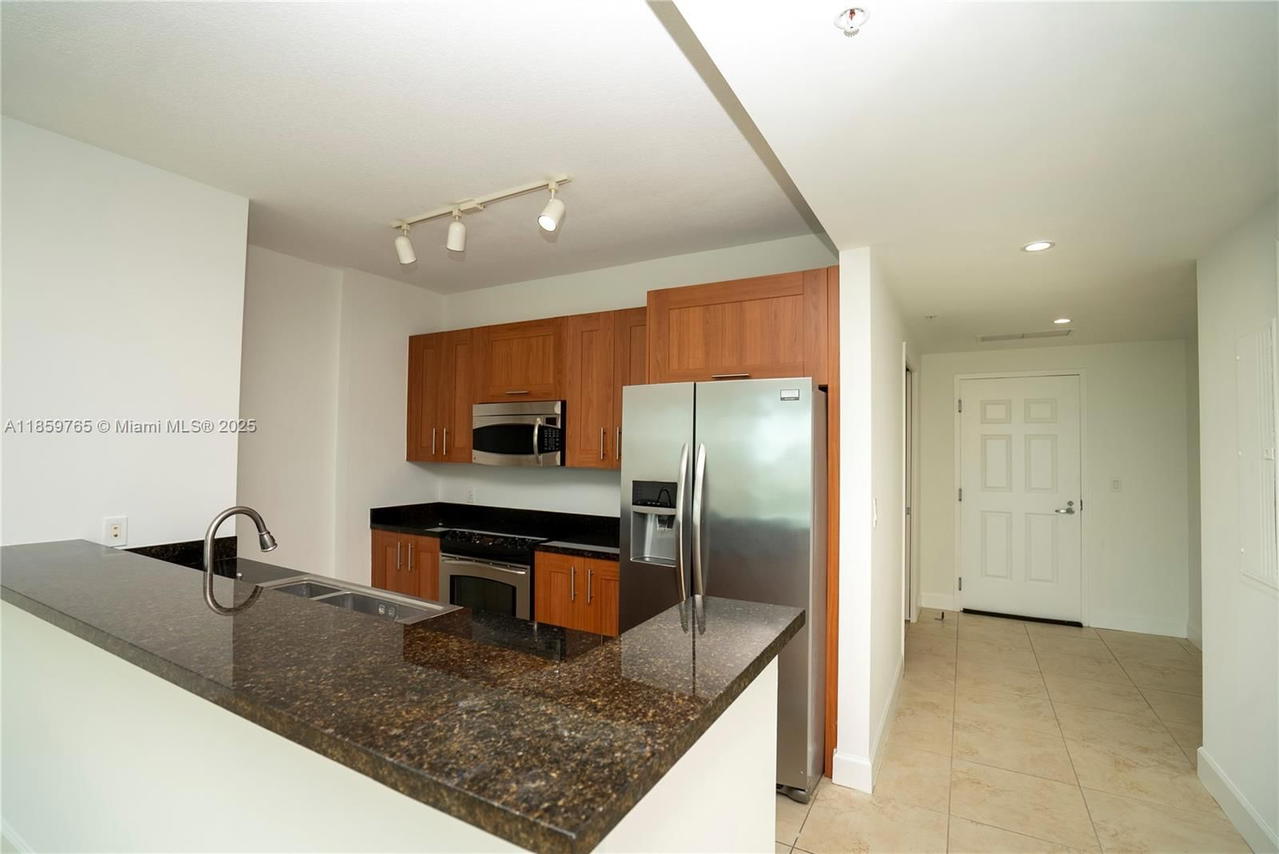 Real estate property located at 1300 Ponce De Leon Blvd #709, Miami-dade, 1300 Ponce Condo, Coral Gables, FL