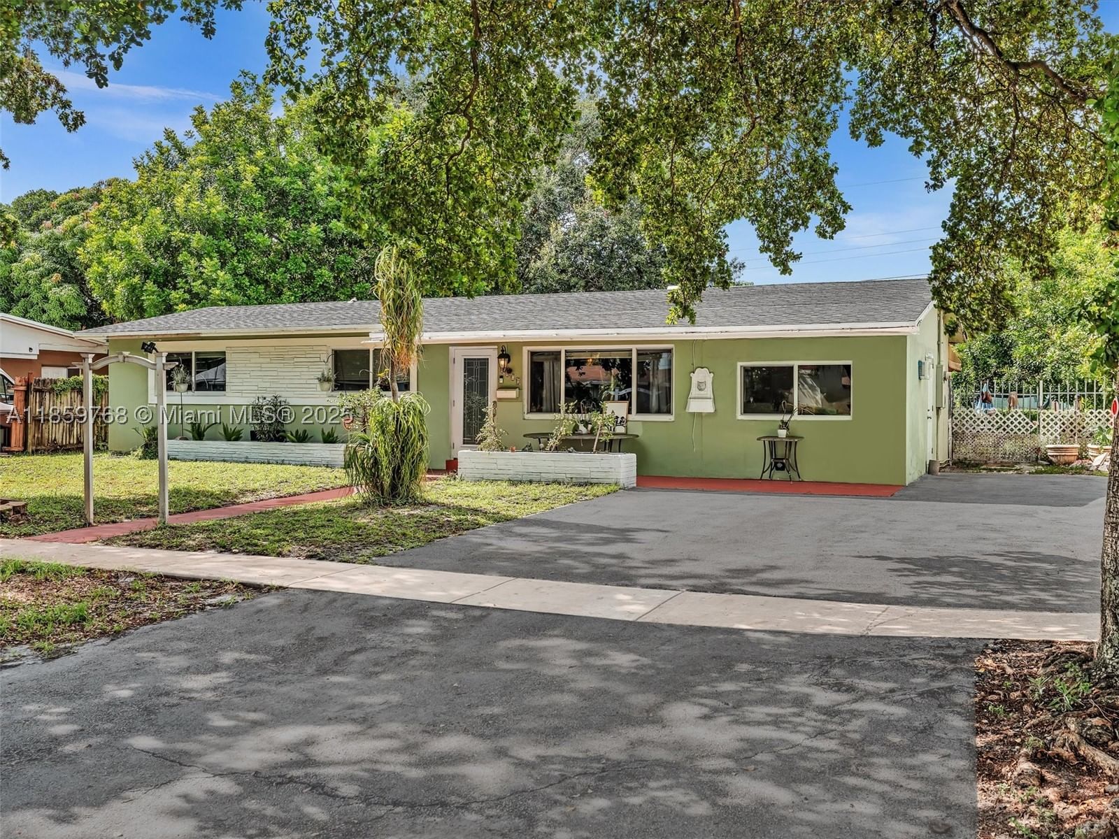 Real estate property located at 6472 Johnson St, Broward, Boulevard Heights Sec 6, Hollywood, FL