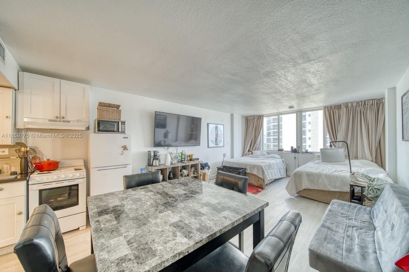 Real estate property located at 19201 Collins Ave #822, Miami-dade, The Aventura Beach Club C, Sunny Isles Beach, FL