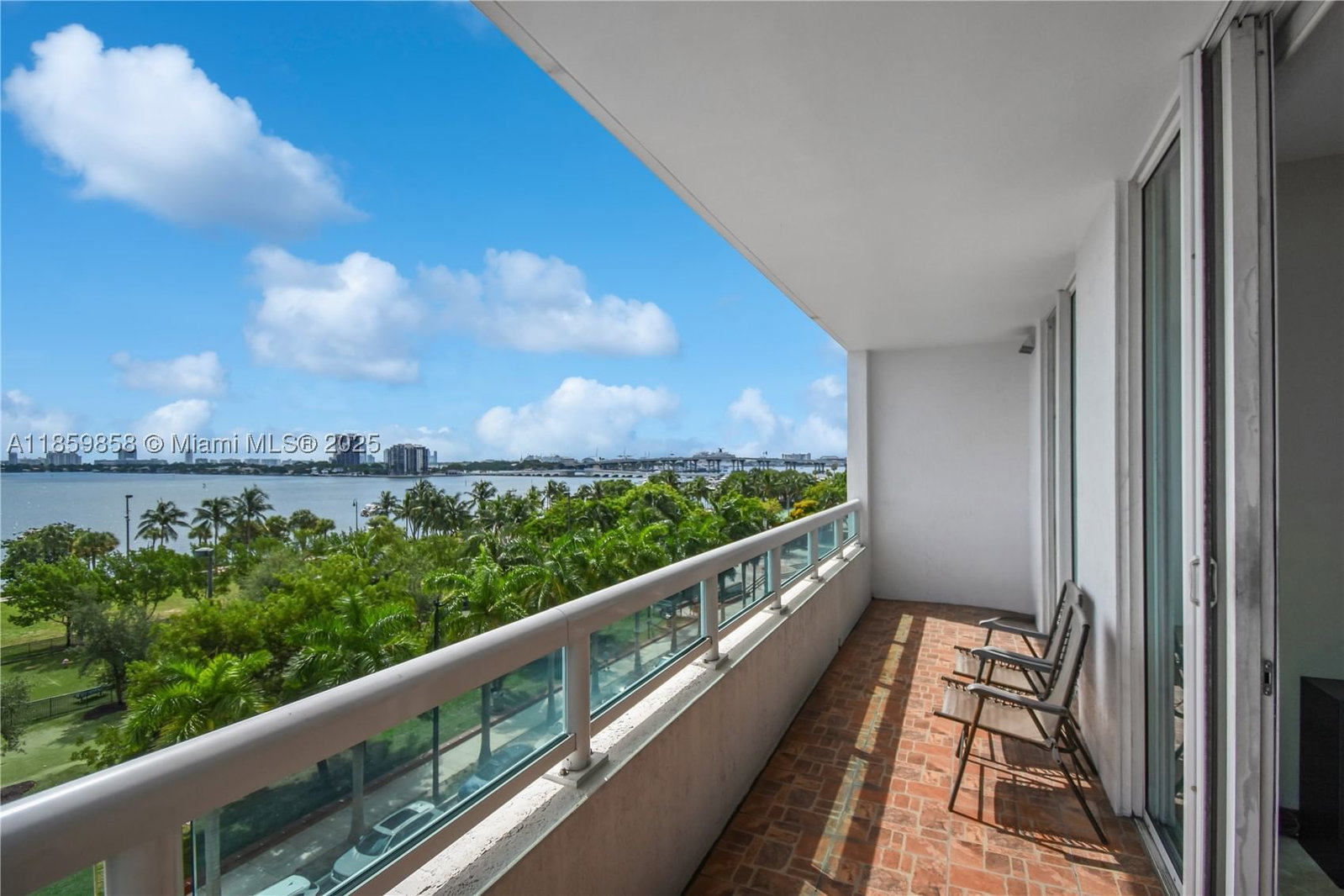 Real estate property located at 1800 Bayshore Dr #509, Miami-dade, 1800 Club Condo, Miami, FL