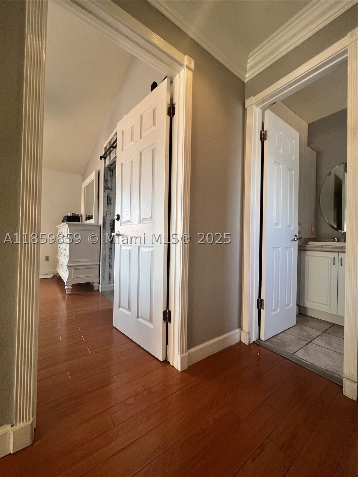 Real estate property located at 4910 149th Ct #11B, Miami-dade, Lakes Meadow Vilg Homes C, Miami, FL