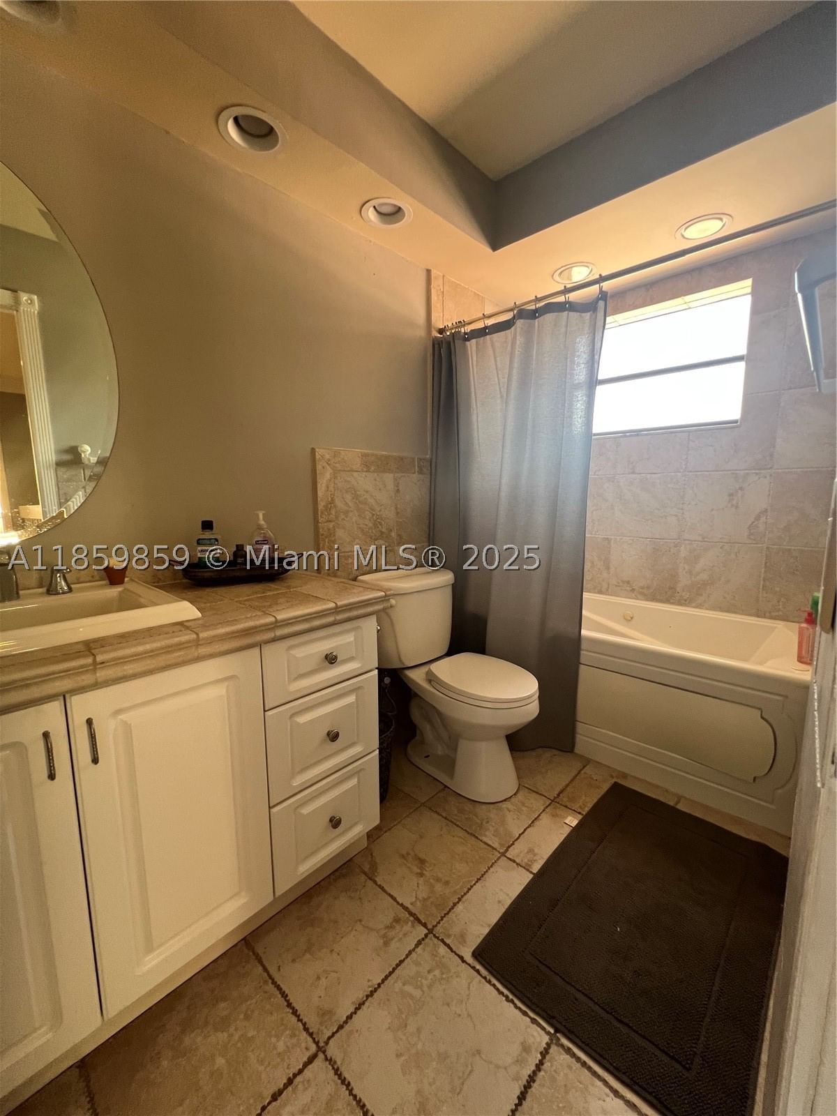 Real estate property located at 4910 149th Ct #11B, Miami-dade, Lakes Meadow Vilg Homes C, Miami, FL