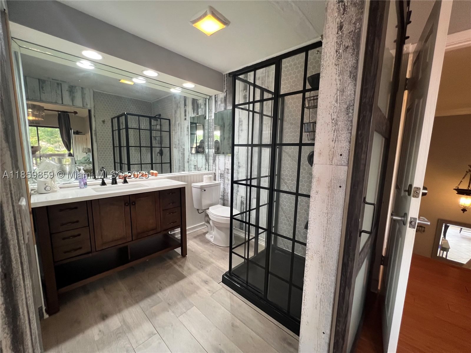 Real estate property located at 4910 149th Ct #11B, Miami-dade, Lakes Meadow Vilg Homes C, Miami, FL