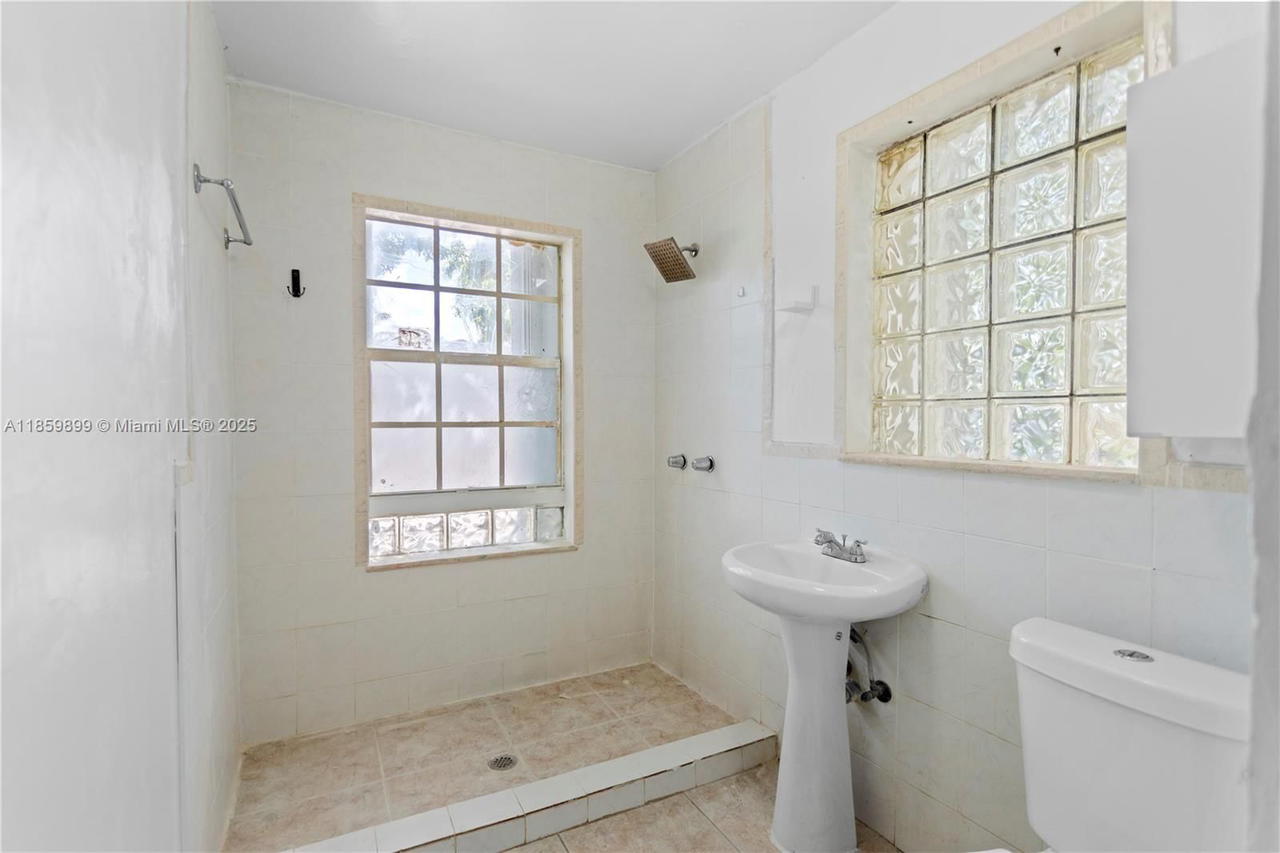 Real estate property located at 14443 Biscayne River Rd, Miami-dade, Biscayne Gardens Sec E Pa, Miami, FL