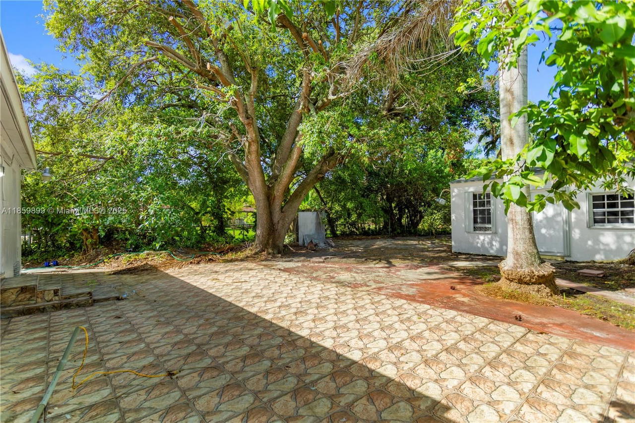 Real estate property located at 14443 Biscayne River Rd, Miami-dade, Biscayne Gardens Sec E Pa, Miami, FL