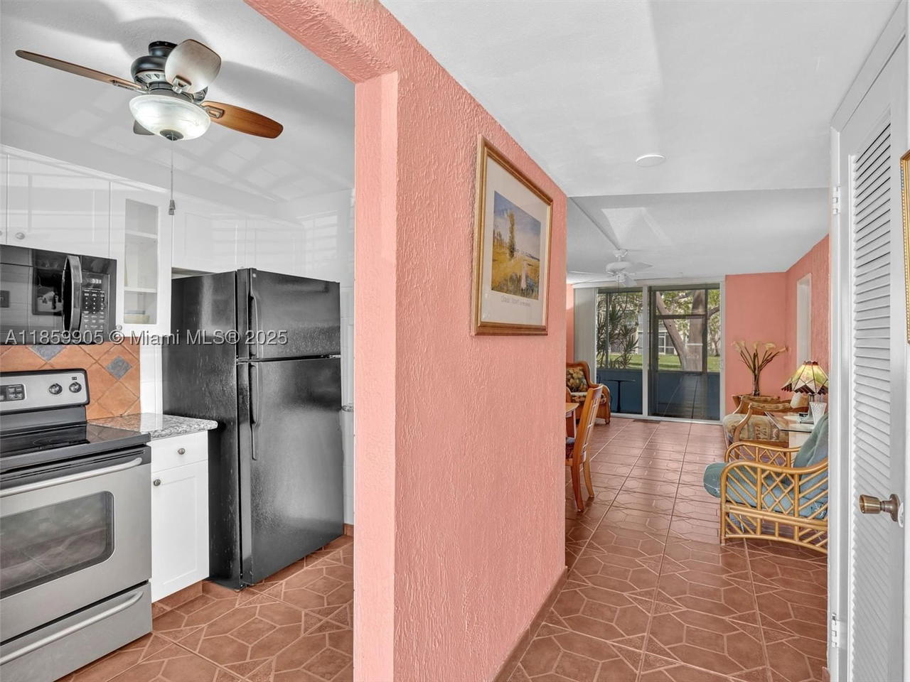 Real estate property located at 8020 Sunrise Lakes Dr #110, Broward, Sunrise Lakes 25 Condo, Sunrise, FL