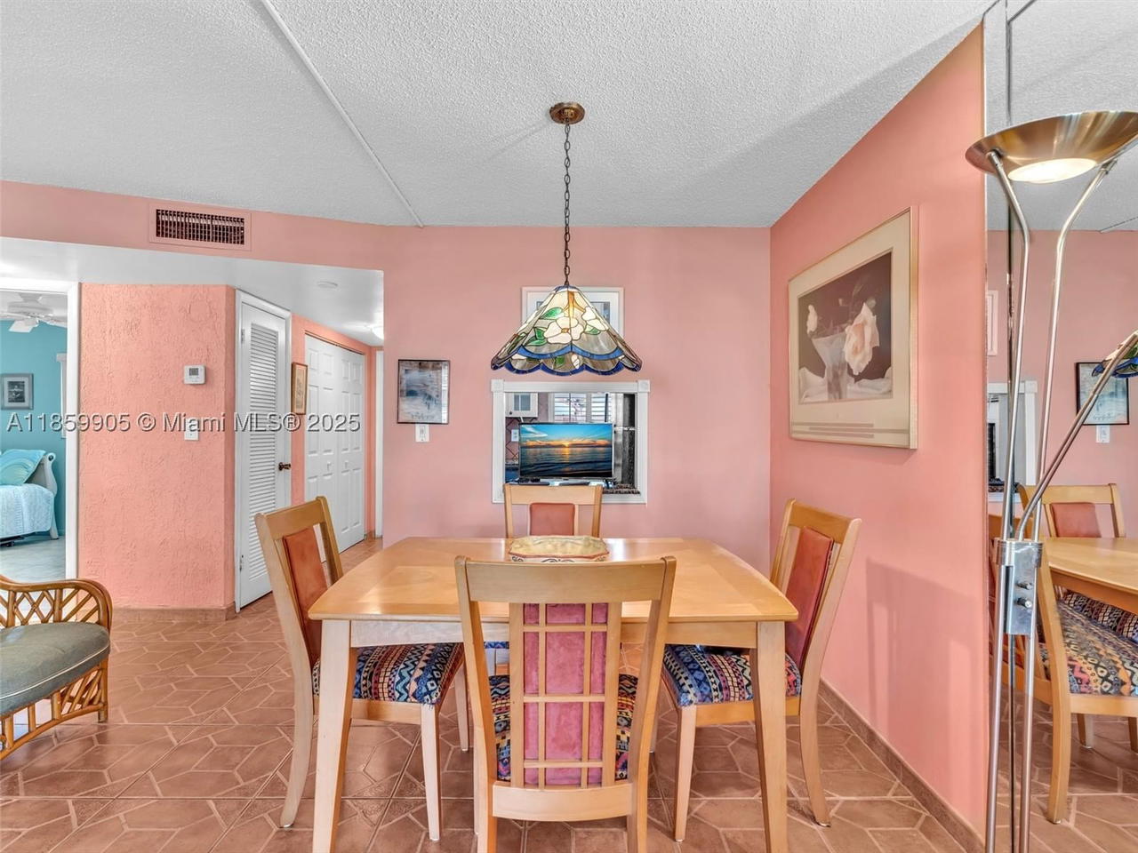 Real estate property located at 8020 Sunrise Lakes Dr #110, Broward, Sunrise Lakes 25 Condo, Sunrise, FL