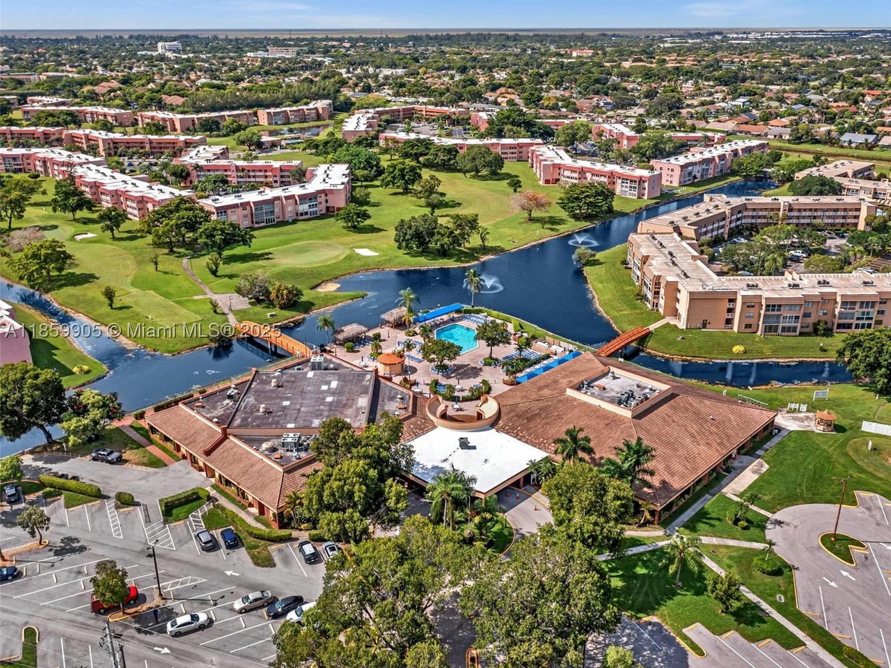 Real estate property located at 8020 Sunrise Lakes Dr #110, Broward, Sunrise Lakes 25 Condo, Sunrise, FL