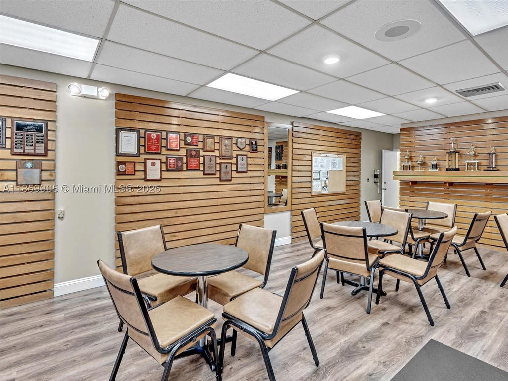 Real estate property located at 8020 Sunrise Lakes Dr #110, Broward, Sunrise Lakes 25 Condo, Sunrise, FL