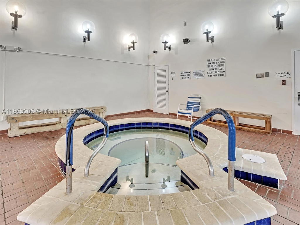 Real estate property located at 8020 Sunrise Lakes Dr #110, Broward, Sunrise Lakes 25 Condo, Sunrise, FL