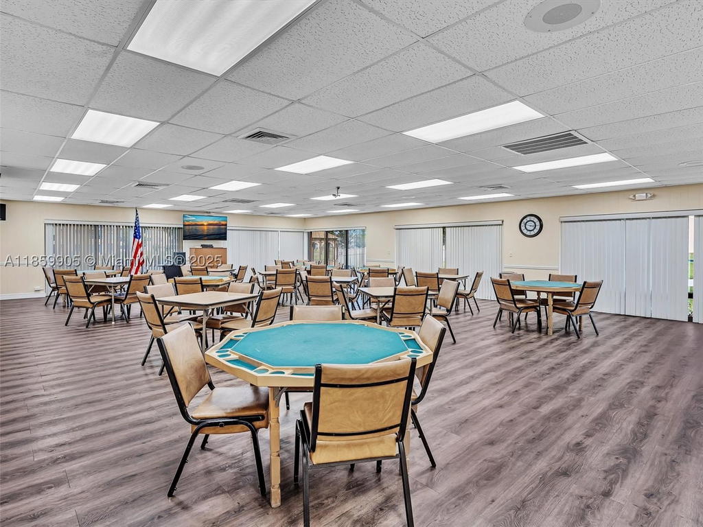 Real estate property located at 8020 Sunrise Lakes Dr #110, Broward, Sunrise Lakes 25 Condo, Sunrise, FL