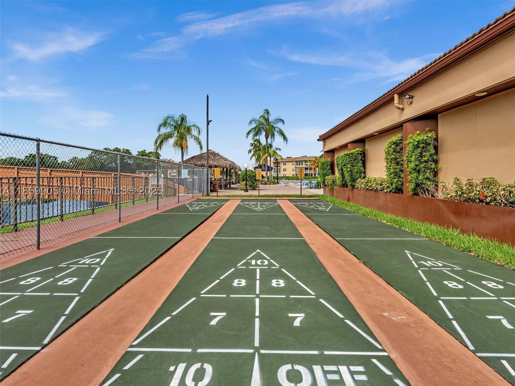Real estate property located at 8020 Sunrise Lakes Dr #110, Broward, Sunrise Lakes 25 Condo, Sunrise, FL