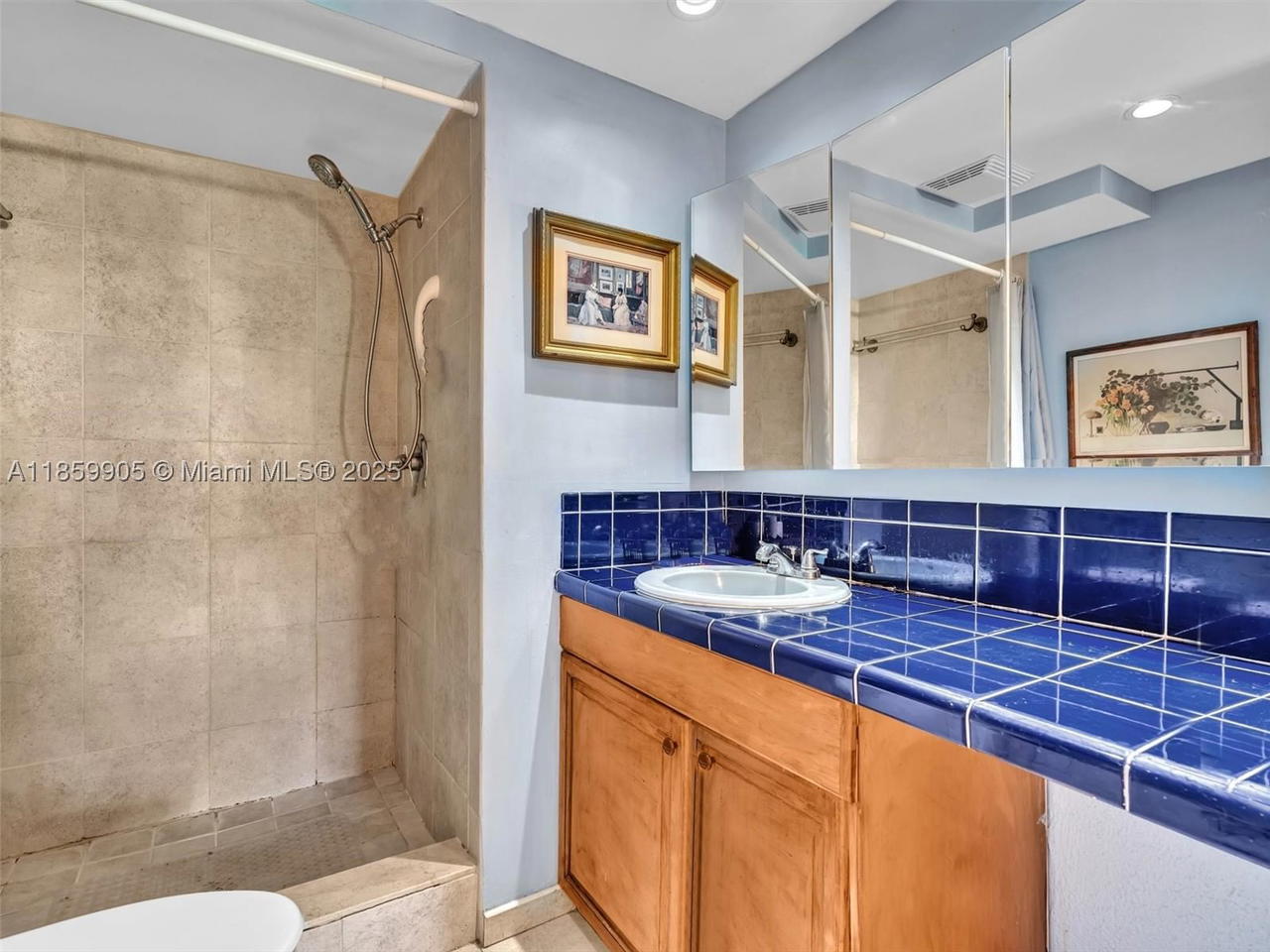 Real estate property located at 8020 Sunrise Lakes Dr #110, Broward, Sunrise Lakes 25 Condo, Sunrise, FL